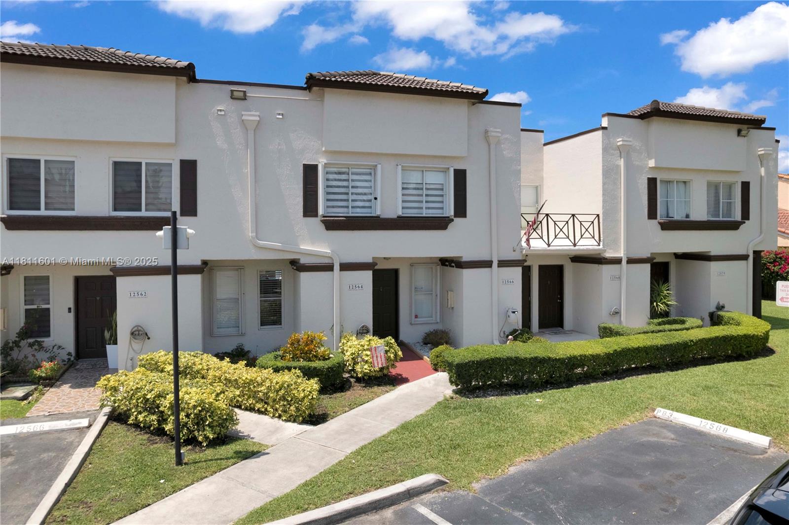 12564 Nw 11th Ln 1715, Miami, Broward County, Florida - 3 Bedrooms  
3 Bathrooms - 