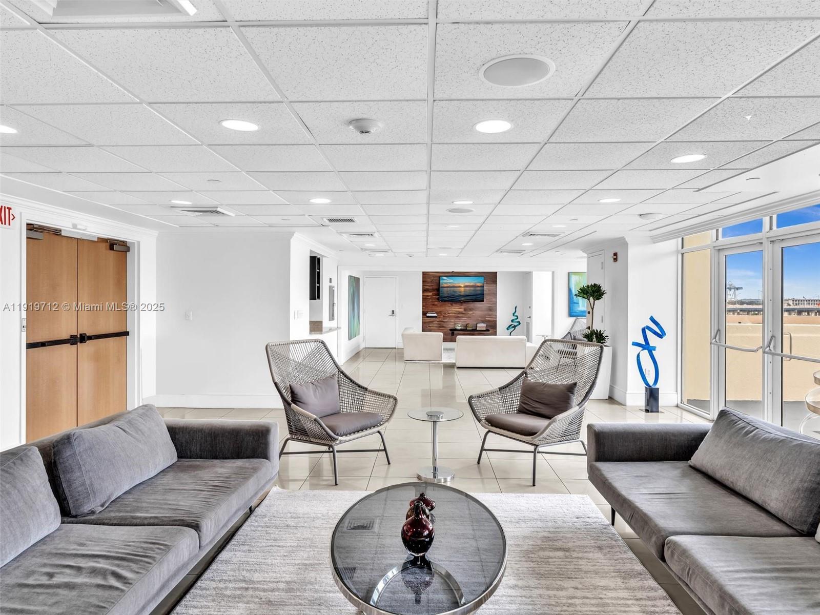 THE FLORIDIAN CONDO - Residential