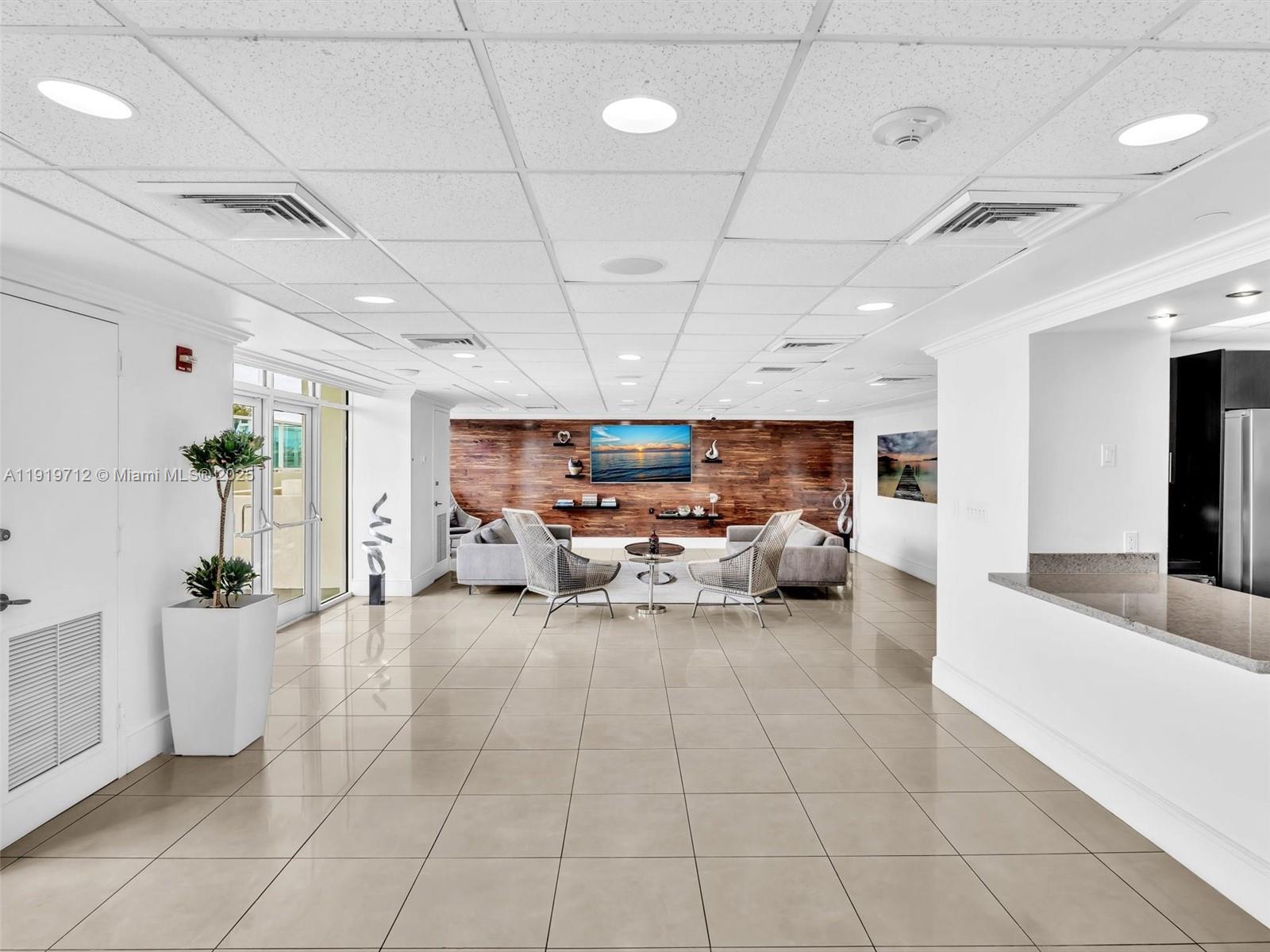 THE FLORIDIAN CONDO - Residential