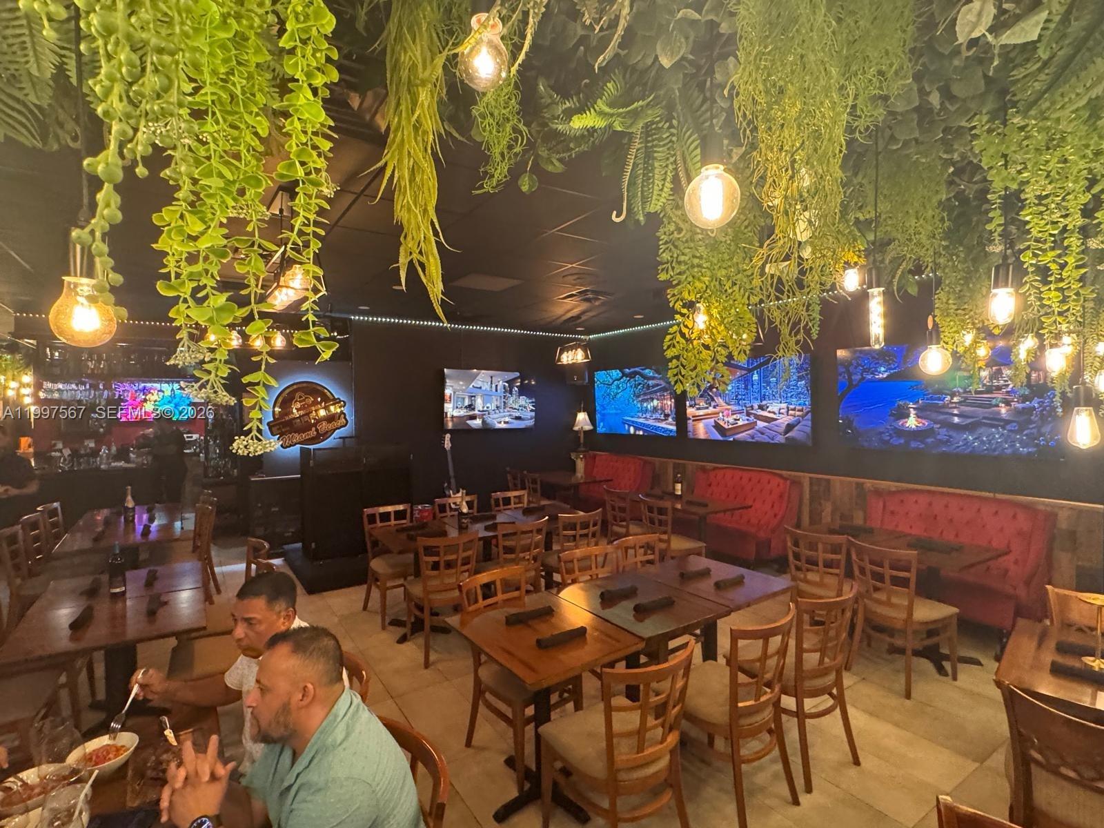 View photos, virtual tours, details... 946 Normandy Dr