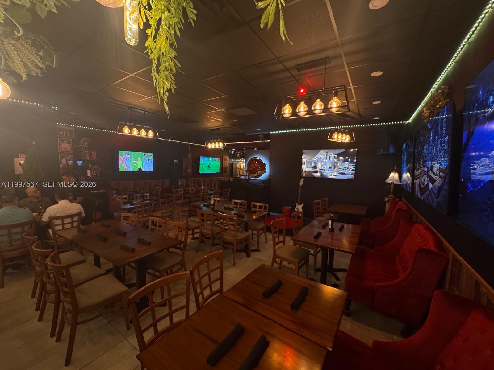 View photos, virtual tours, details... 946 Normandy Dr