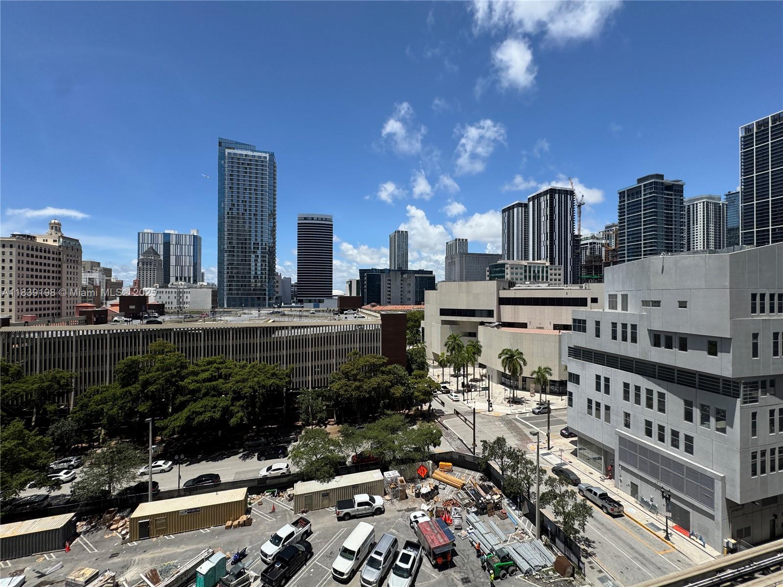 THE LOFT DOWNTOWN CONDO - Residential