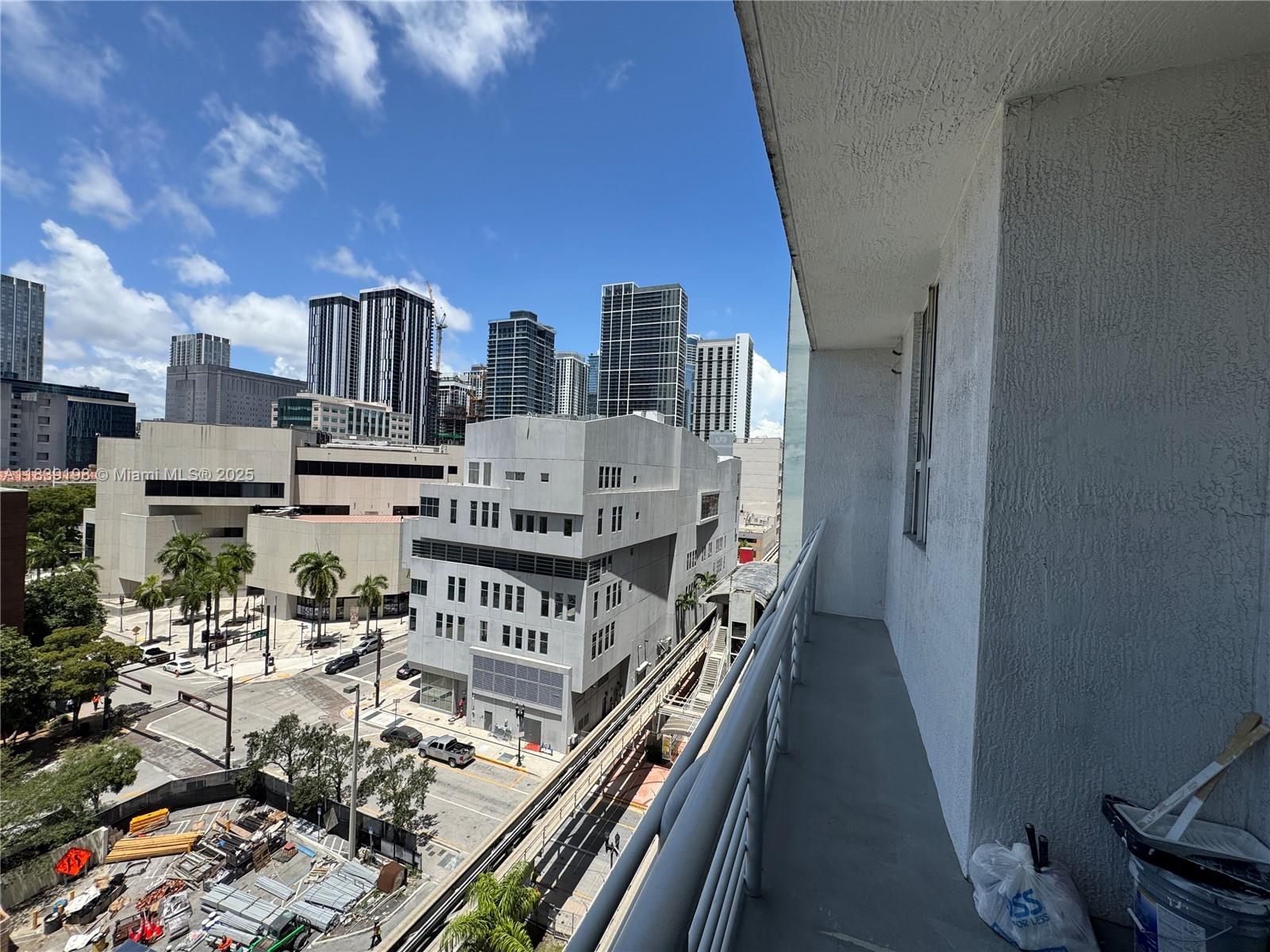 THE LOFT DOWNTOWN CONDO - Residential