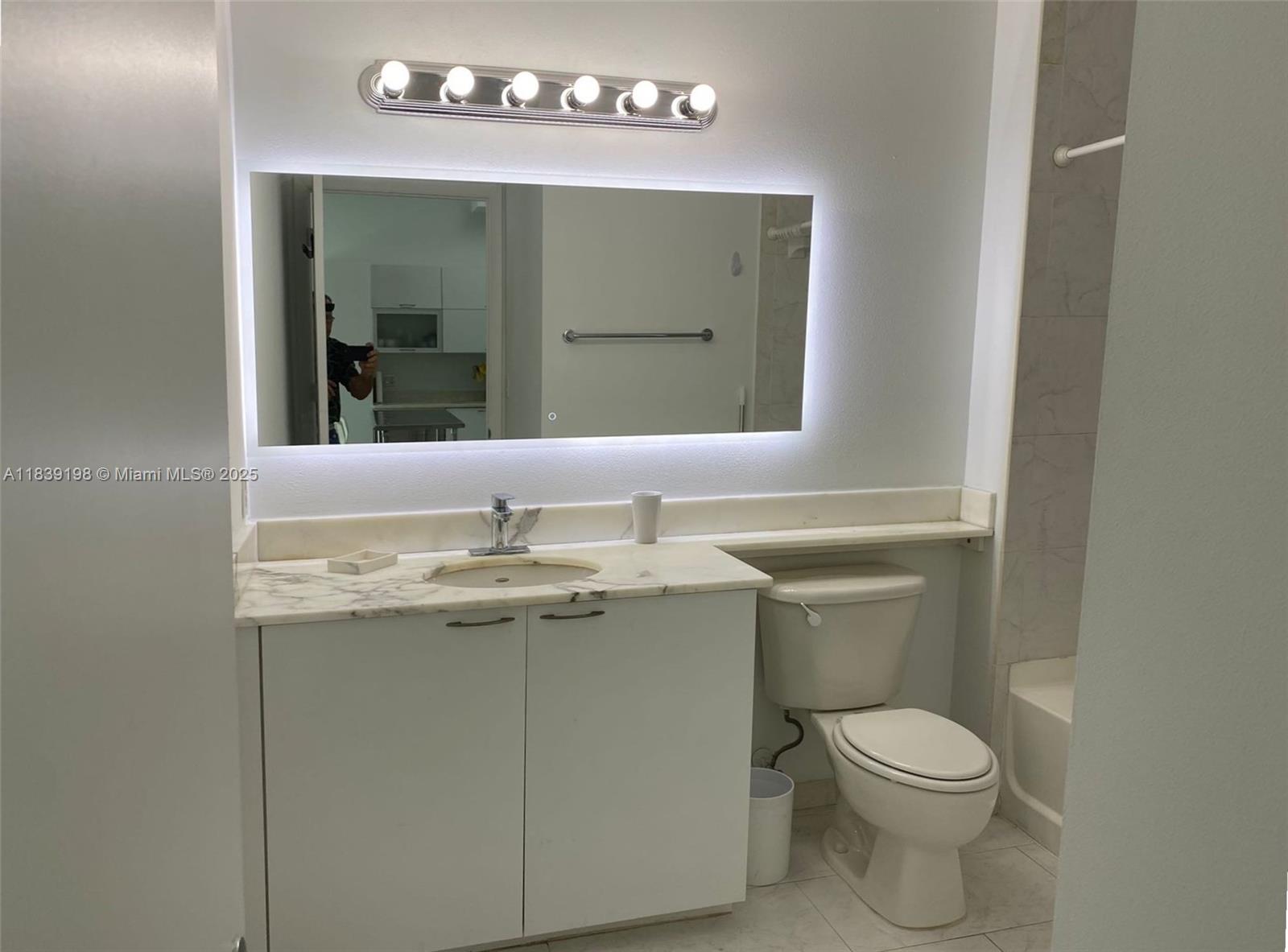 THE LOFT DOWNTOWN CONDO - Residential