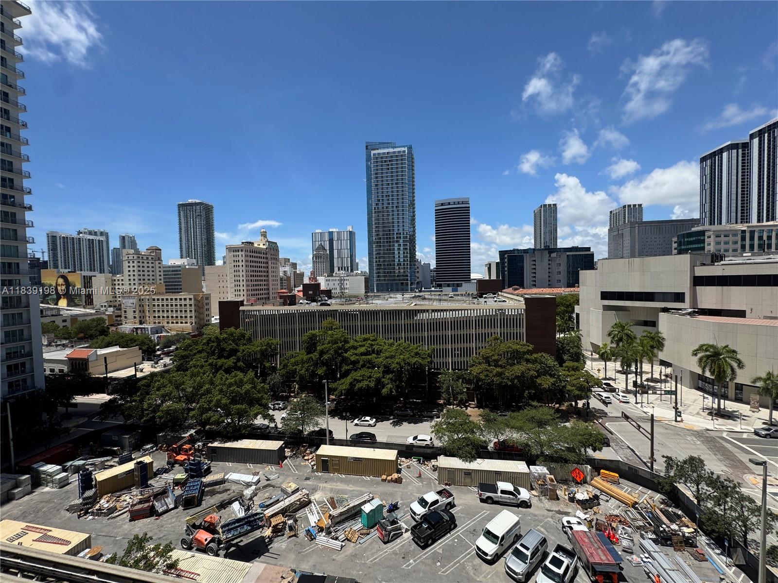 THE LOFT DOWNTOWN CONDO - Residential