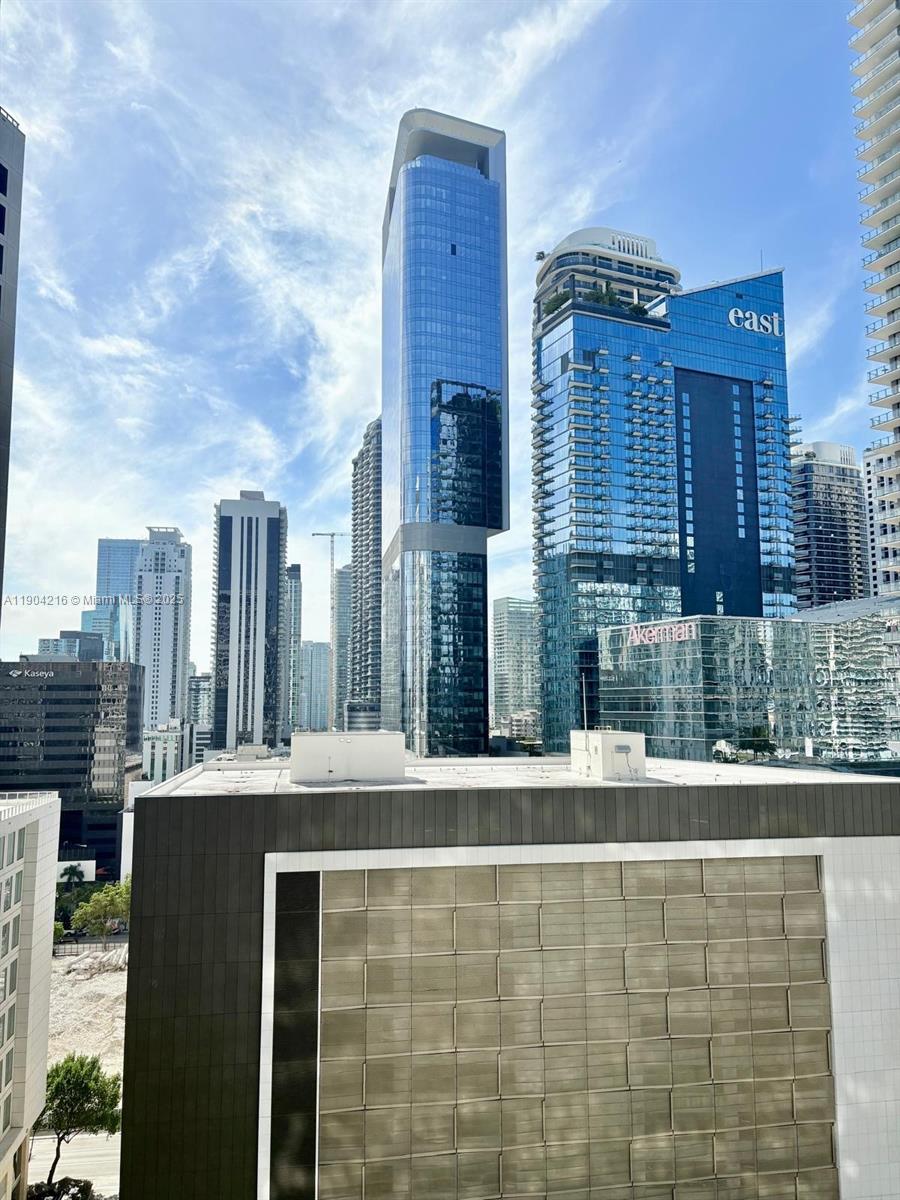 500 BRICKELL WEST CONDO - Residential Lease