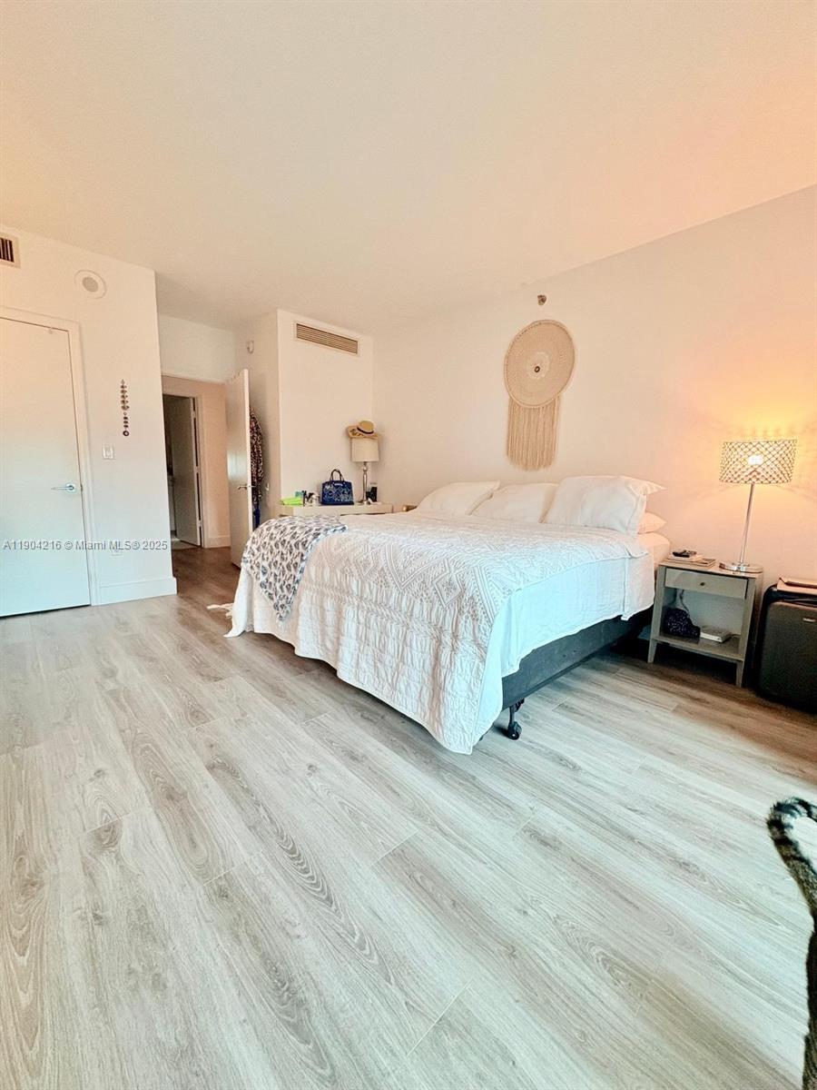 500 BRICKELL WEST CONDO - Residential Lease