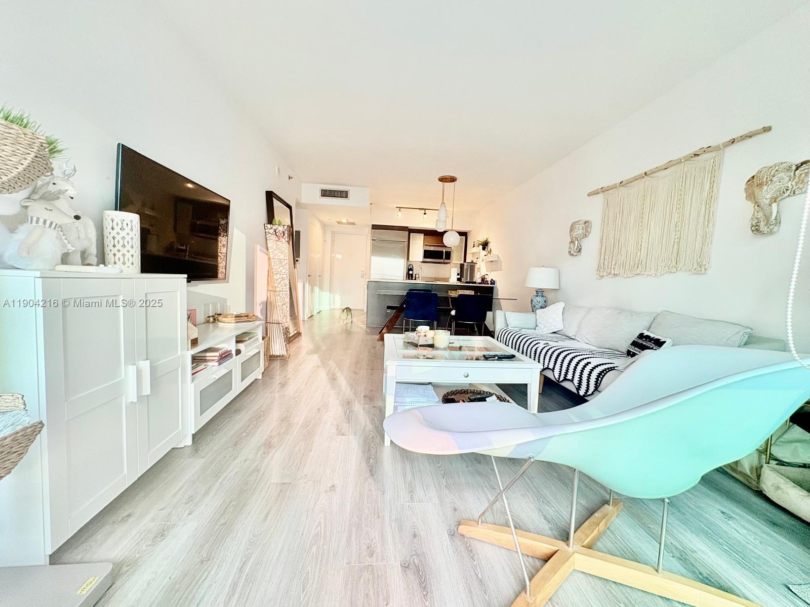 500 BRICKELL WEST CONDO - Residential Lease