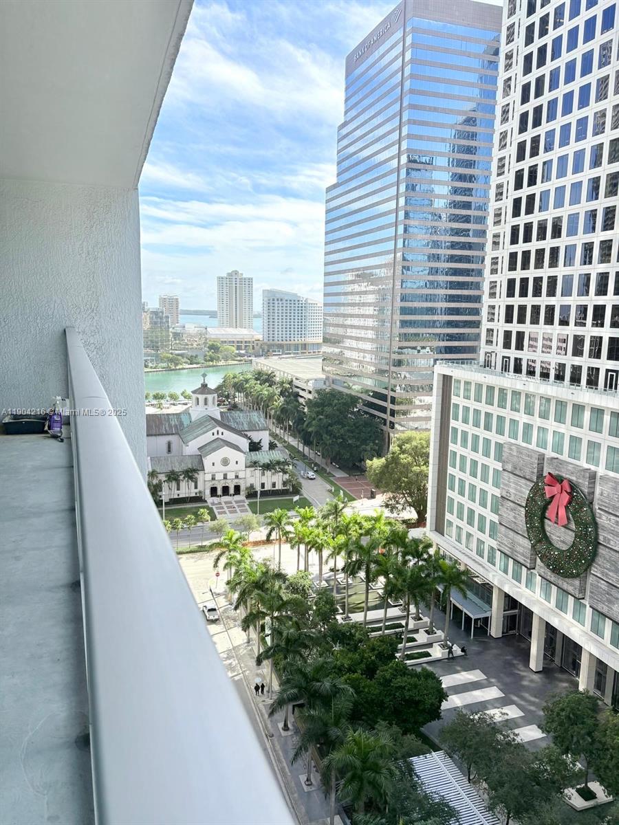 500 BRICKELL WEST CONDO - Residential Lease