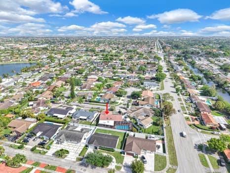 SAN SEBASTIAN UNIT NO 5 - Residential