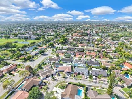 SAN SEBASTIAN UNIT NO 5 - Residential