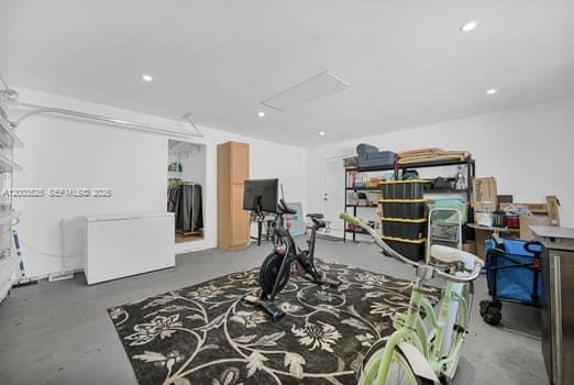 SAN SEBASTIAN UNIT NO 5 - Residential