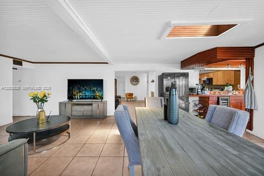 SAN SEBASTIAN UNIT NO 5 - Residential