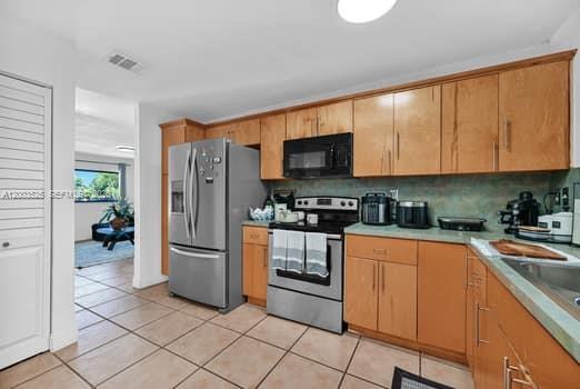 SAN SEBASTIAN UNIT NO 5 - Residential