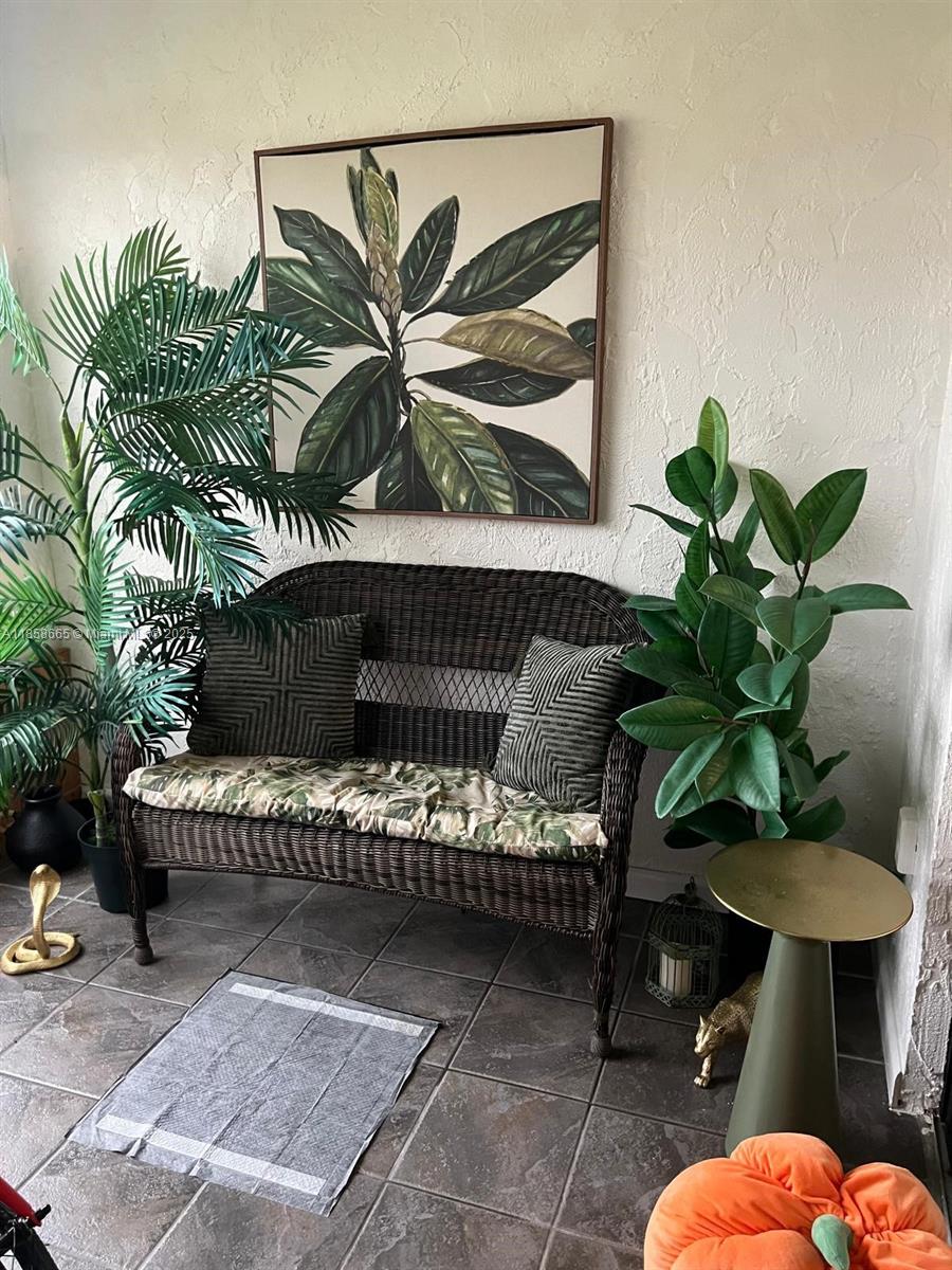 ISLE OF SANDALFOOT CONDO - Residential Lease