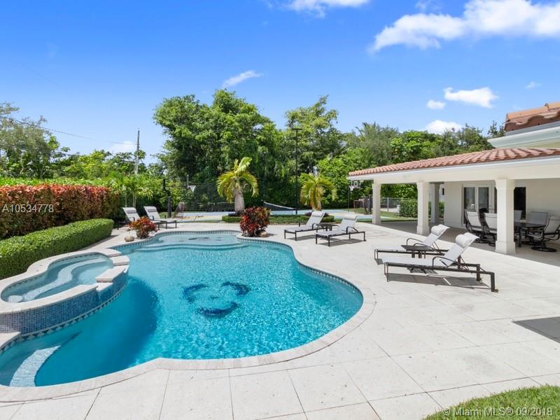 PINE TREE ESTATES - Residential