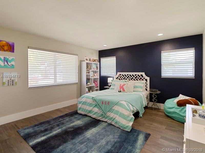 PINE TREE ESTATES - Residential