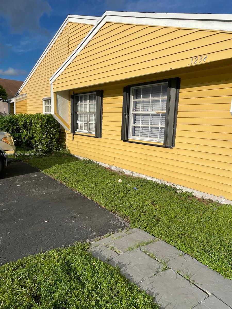 1234 SW 71st Ter