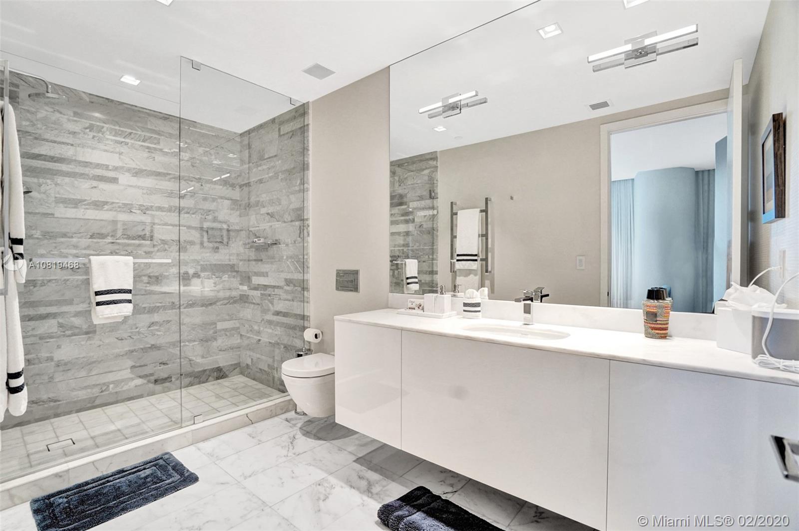 OCEANA BAL HARBOUR CONDO - Residential
