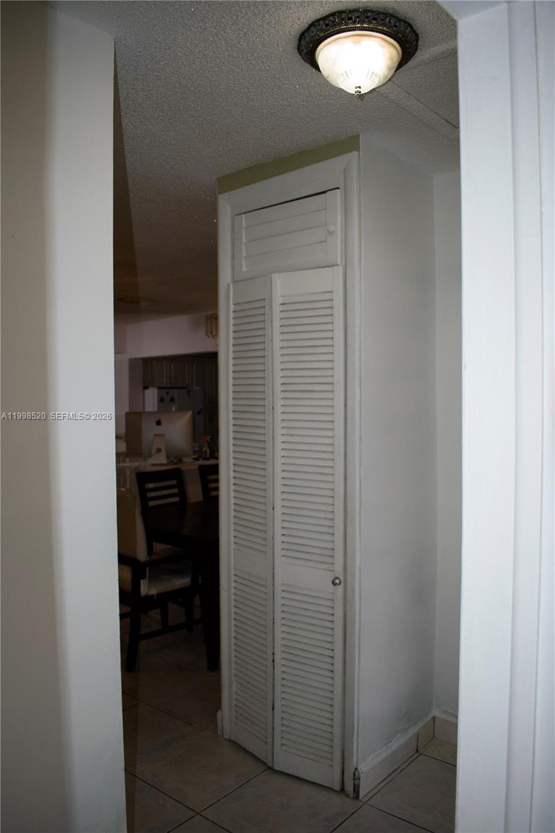 PALM SPRINGS ESTS 9TH ADD - Residential