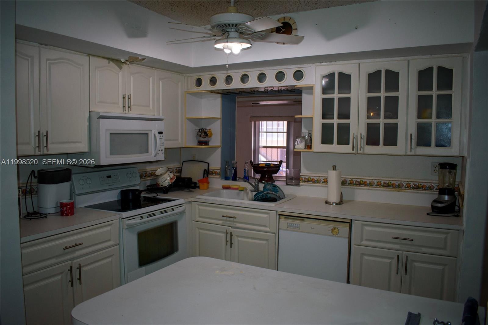 PALM SPRINGS ESTS 9TH ADD - Residential