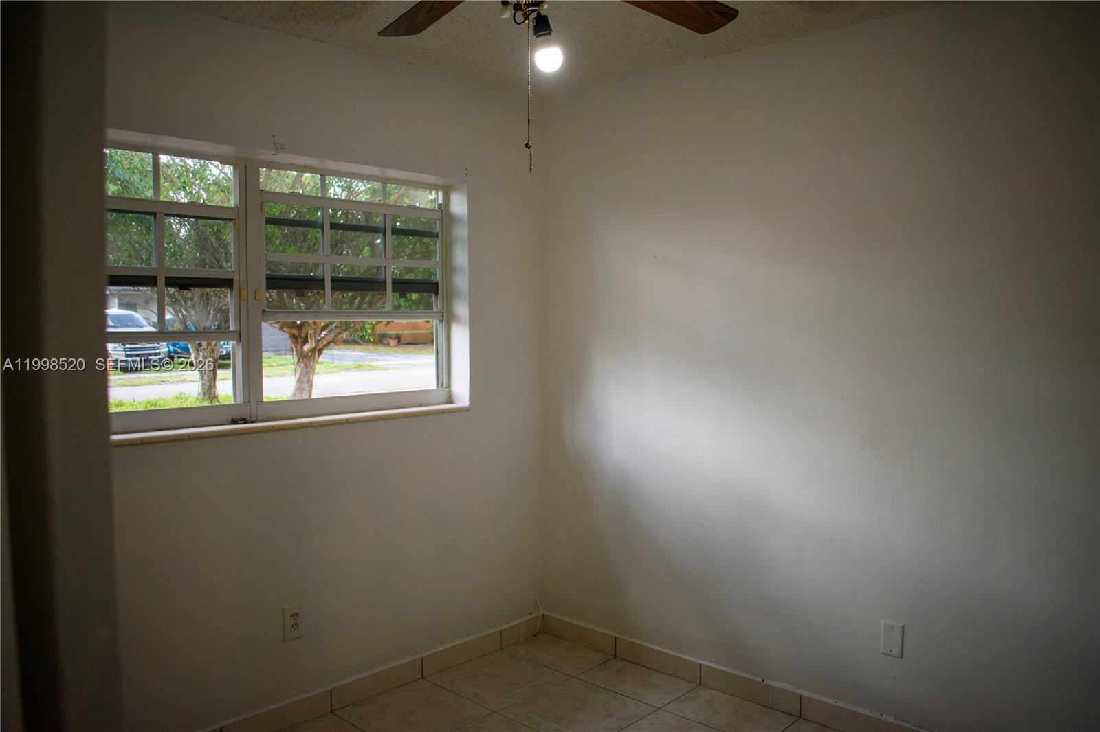 PALM SPRINGS ESTS 9TH ADD - Residential