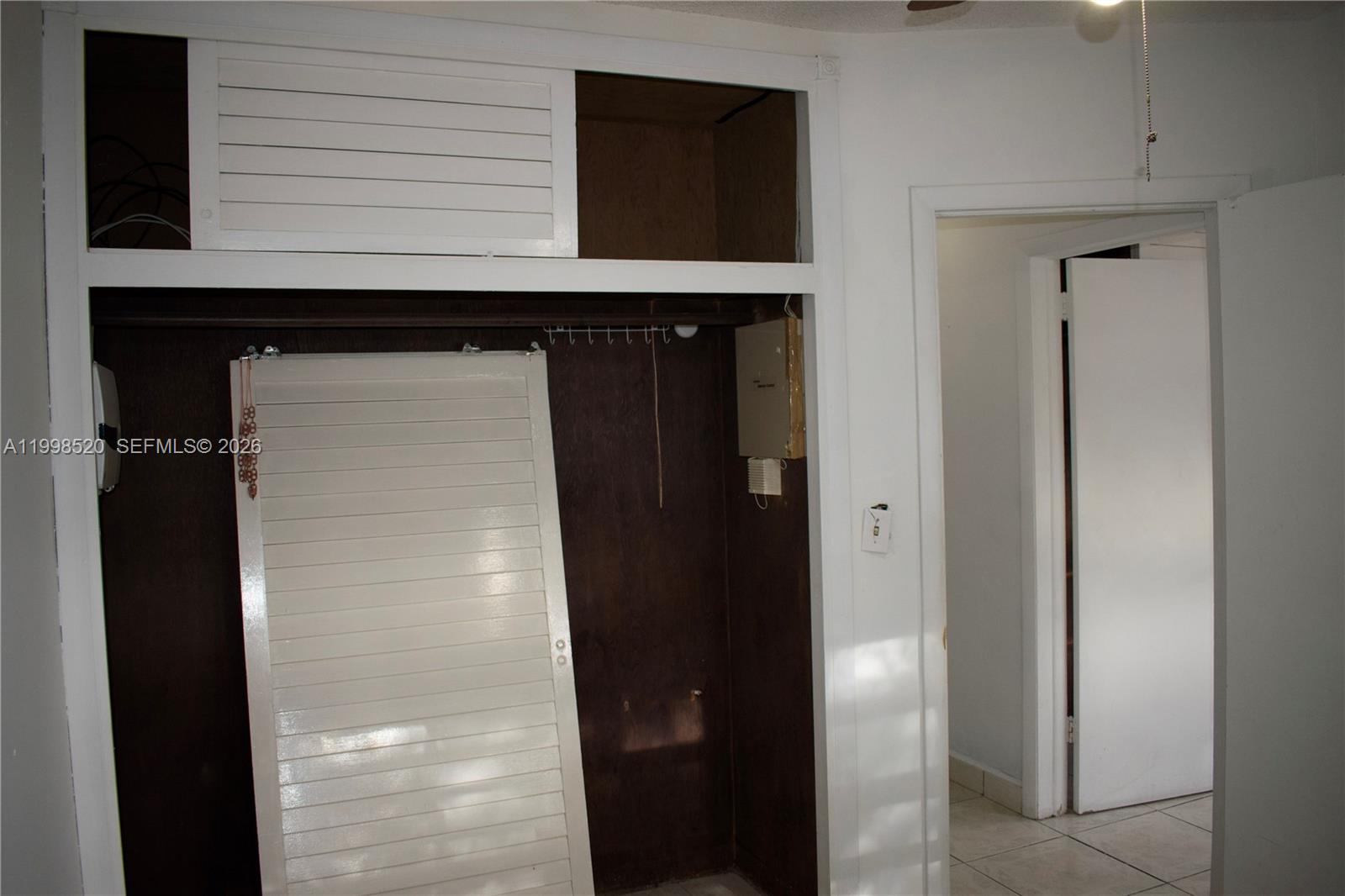 PALM SPRINGS ESTS 9TH ADD - Residential