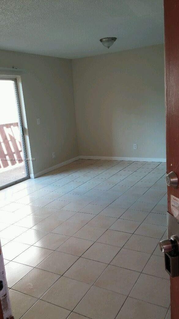 SUN & LAKE CONDO - Residential