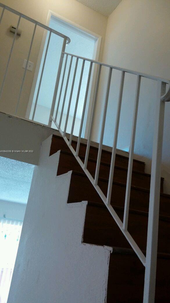 SUN & LAKE CONDO - Residential