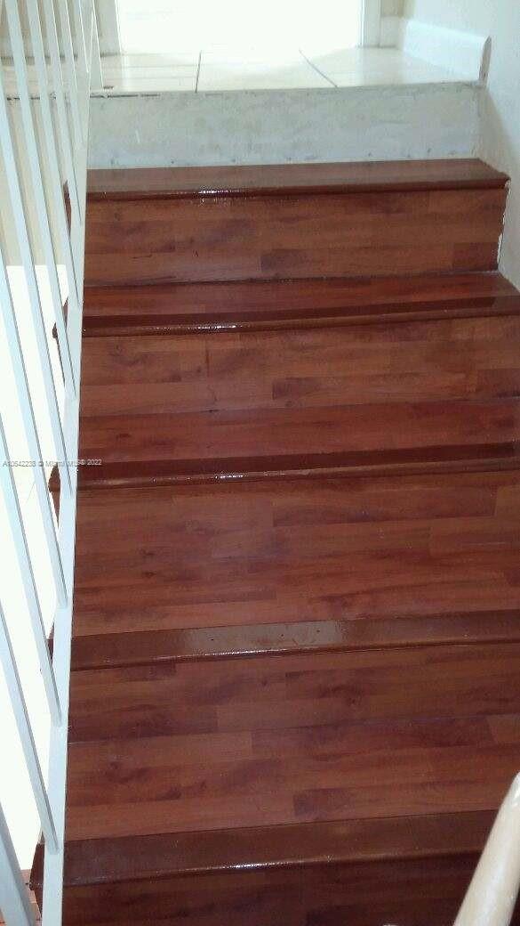 SUN & LAKE CONDO - Residential