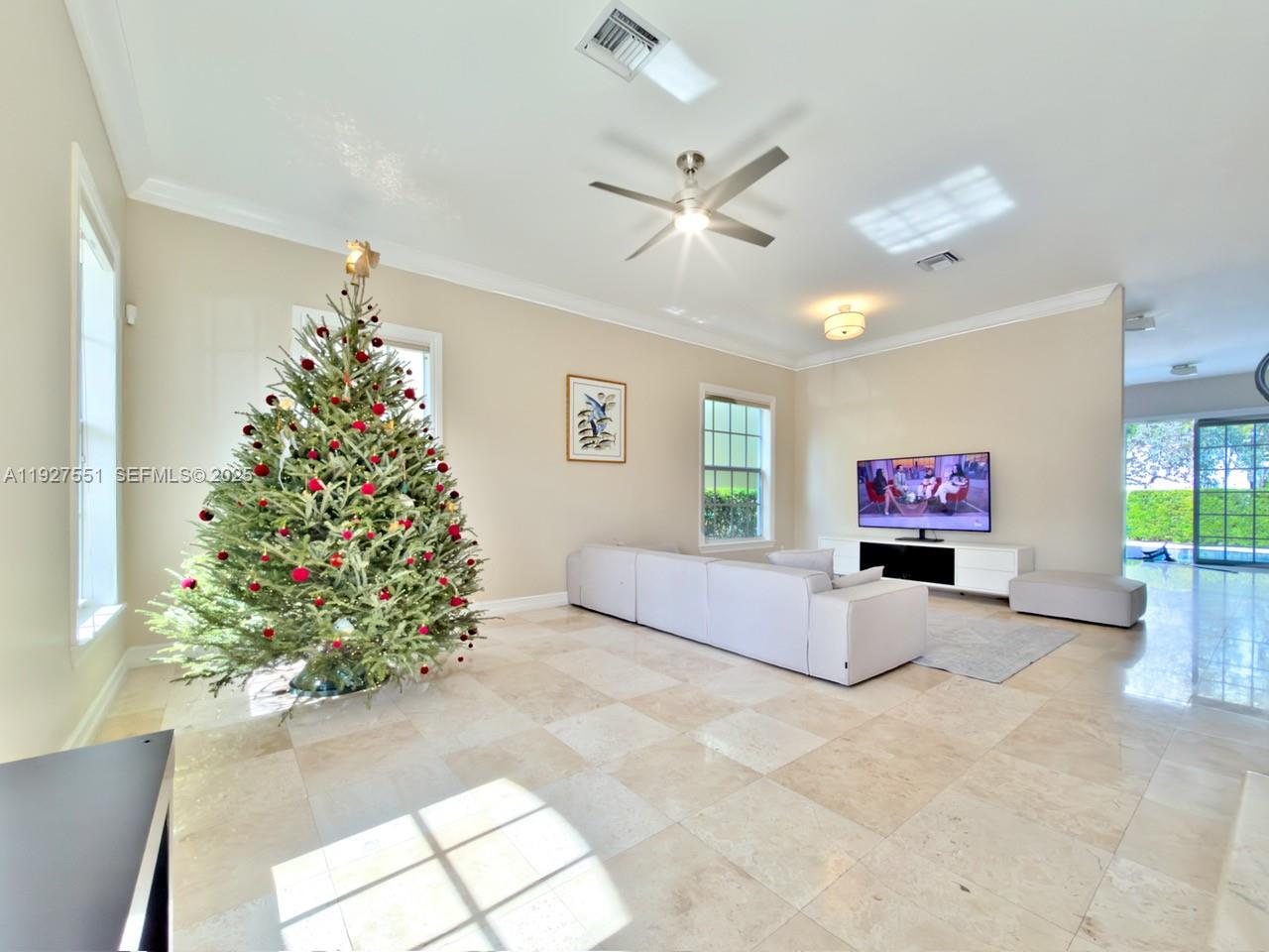 RIVER OAKS - Residential Lease