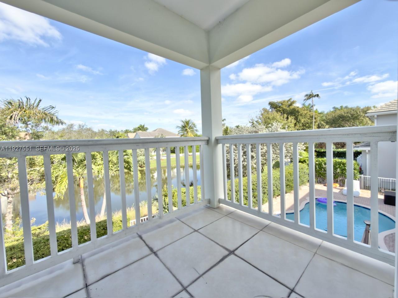 RIVER OAKS - Residential Lease