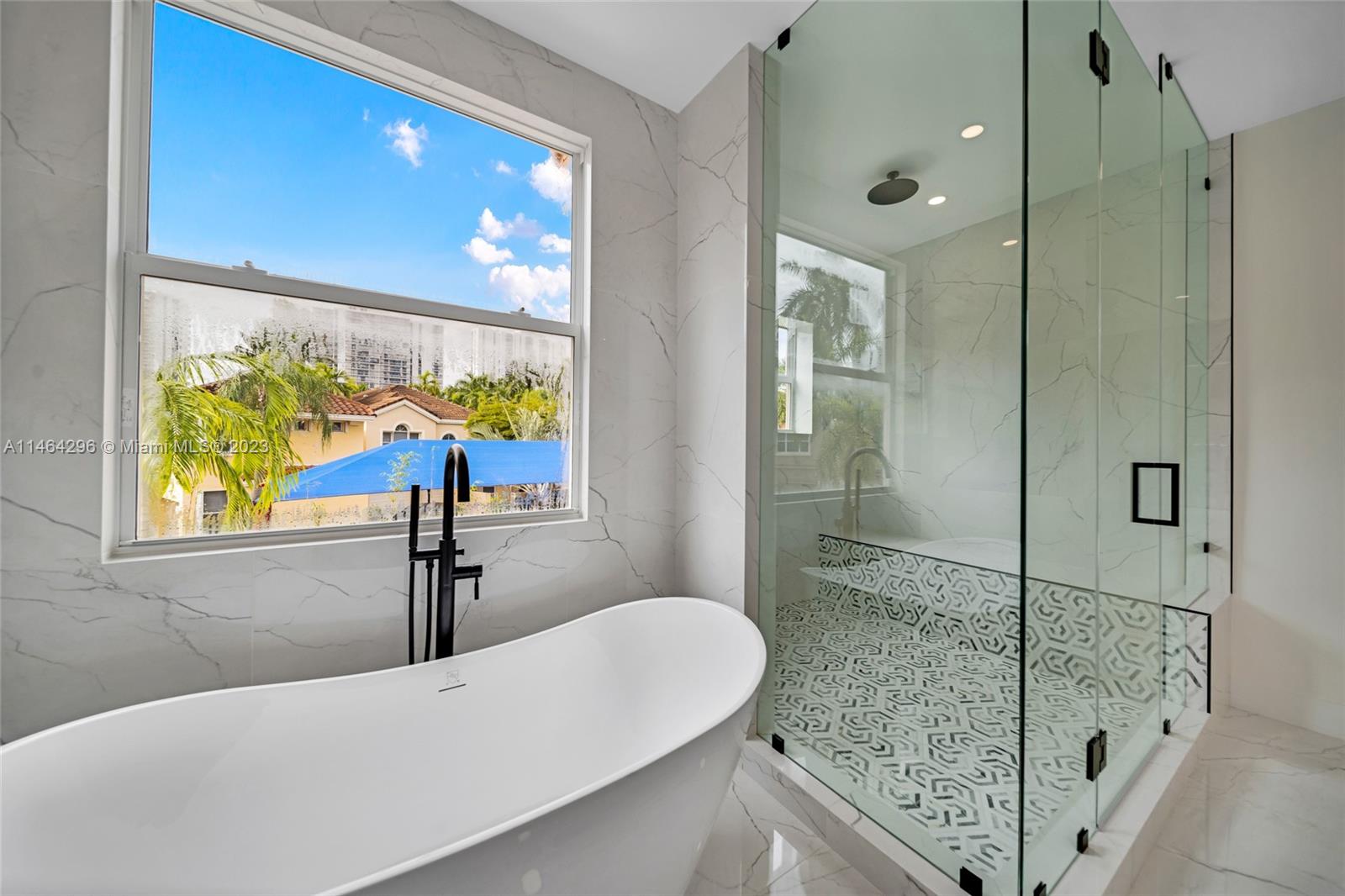 ISLAND WAY - Residential