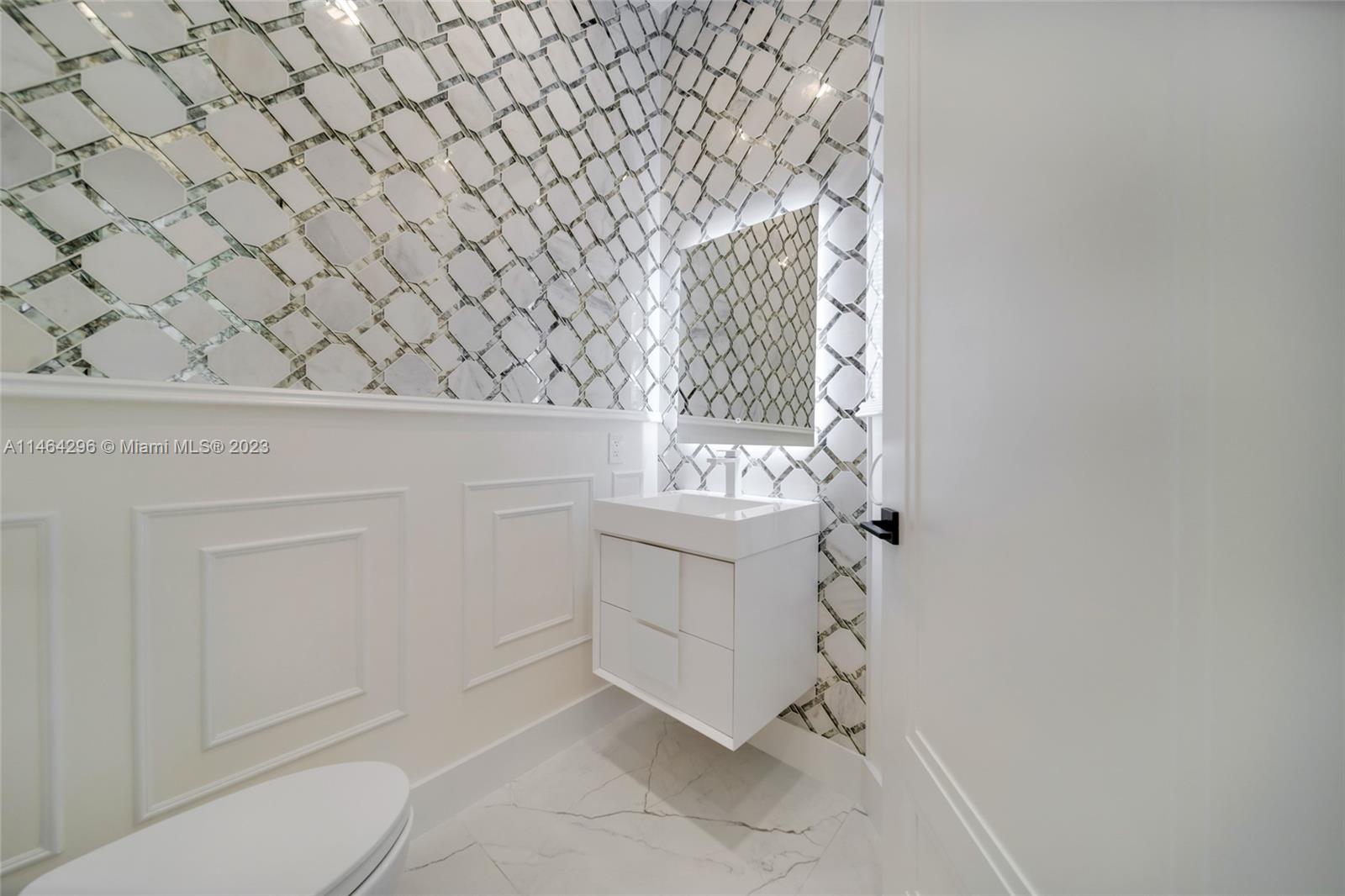 ISLAND WAY - Residential