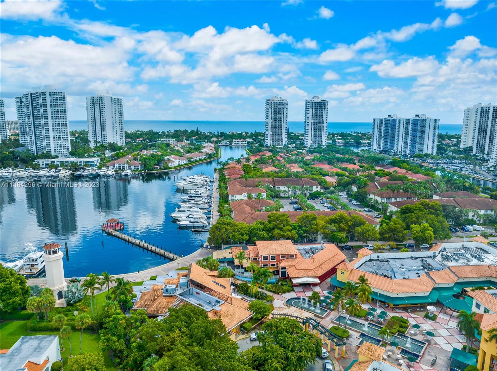 ISLAND WAY - Residential