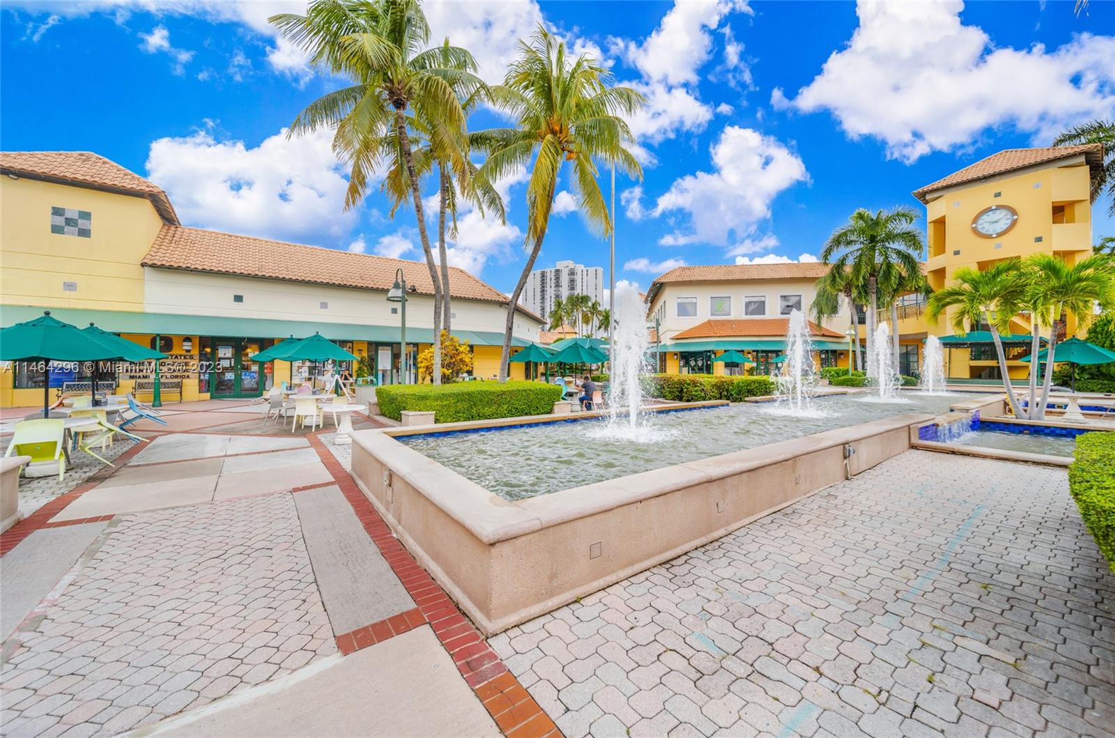 ISLAND WAY - Residential