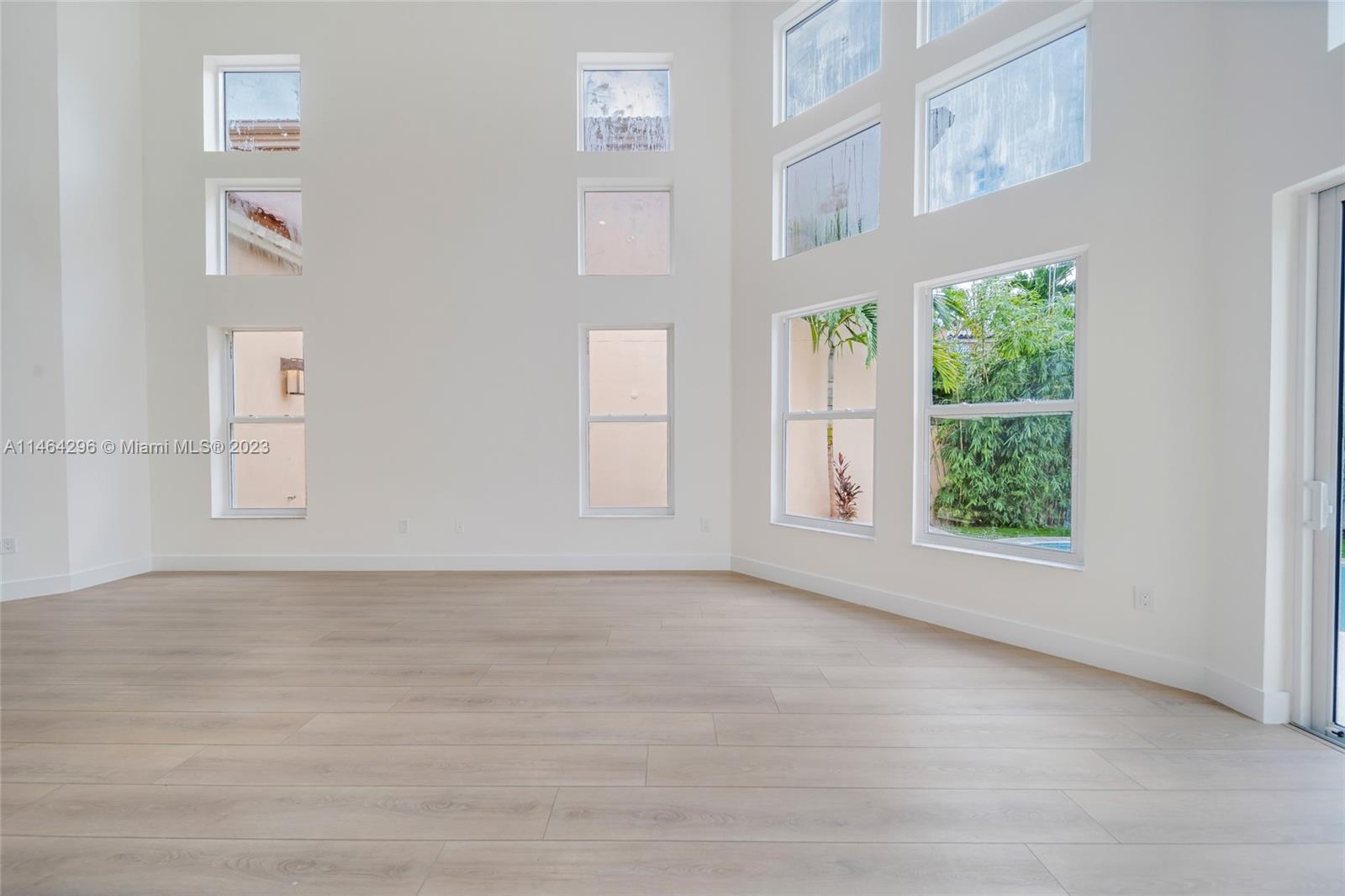 ISLAND WAY - Residential