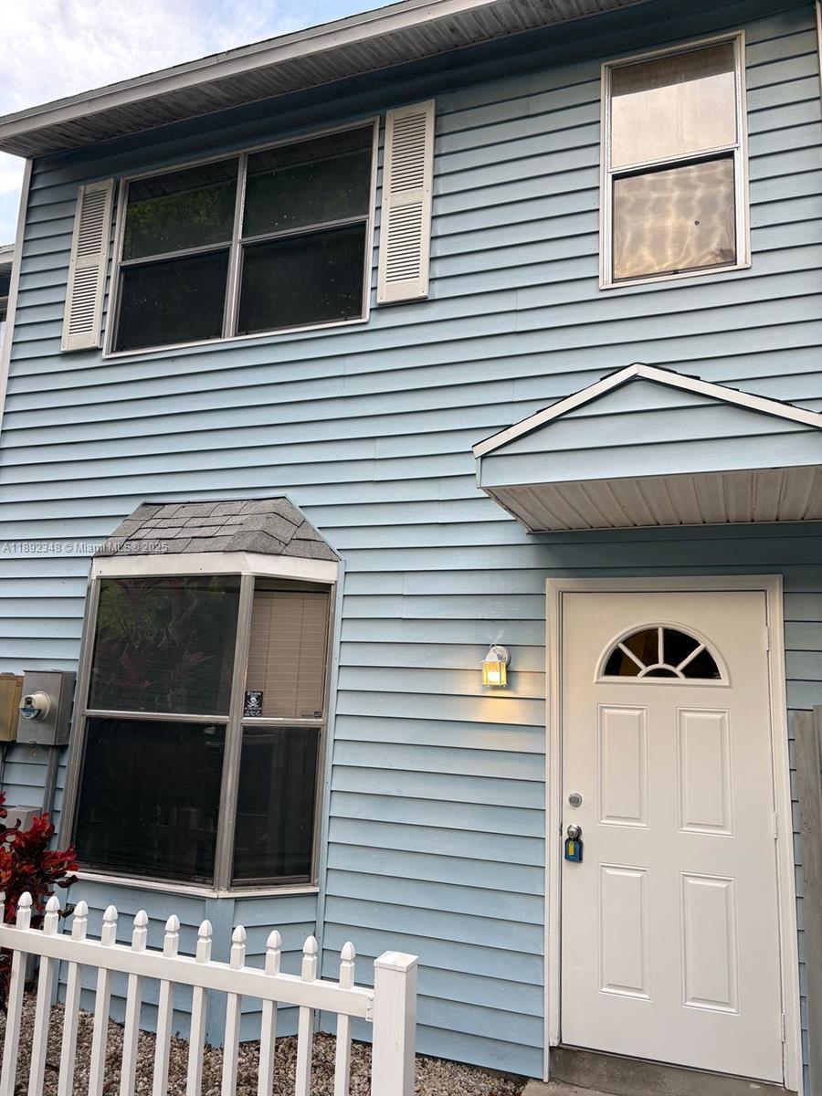 RESUBDIVISION OF LINDA TE - Residential Lease