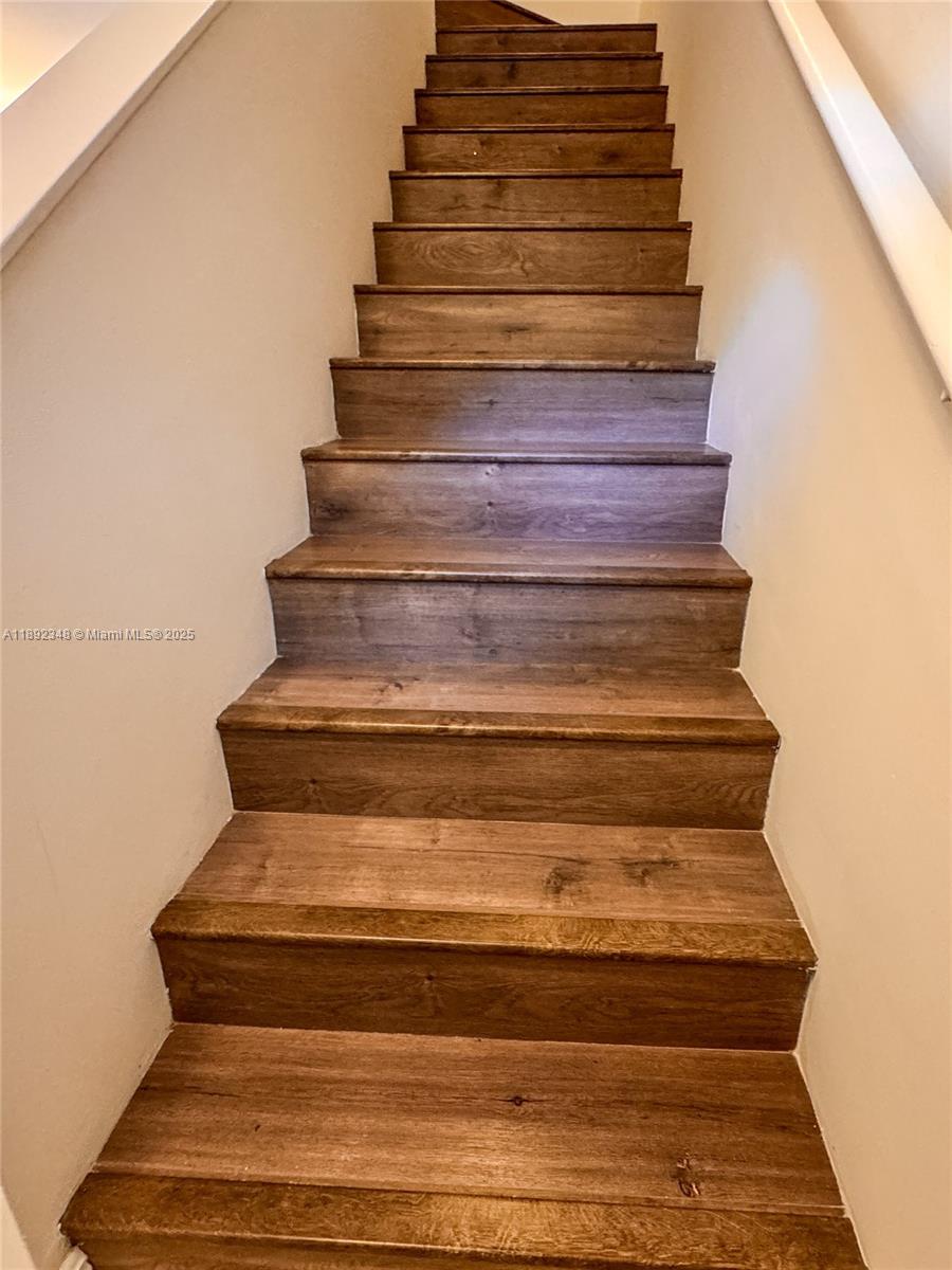 RESUBDIVISION OF LINDA TE - Residential Lease