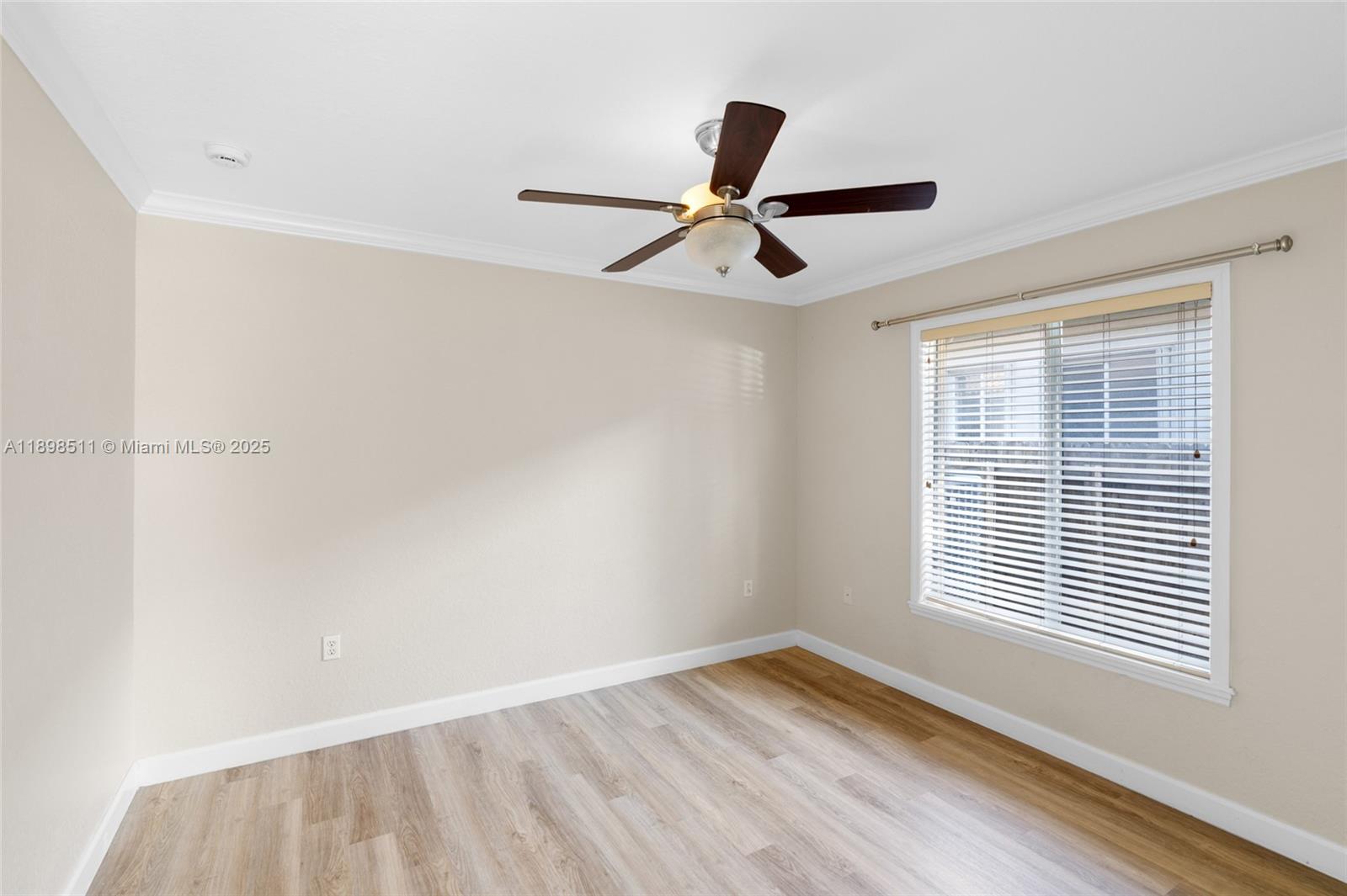 LAKES BY THE BAY AMBER - Residential