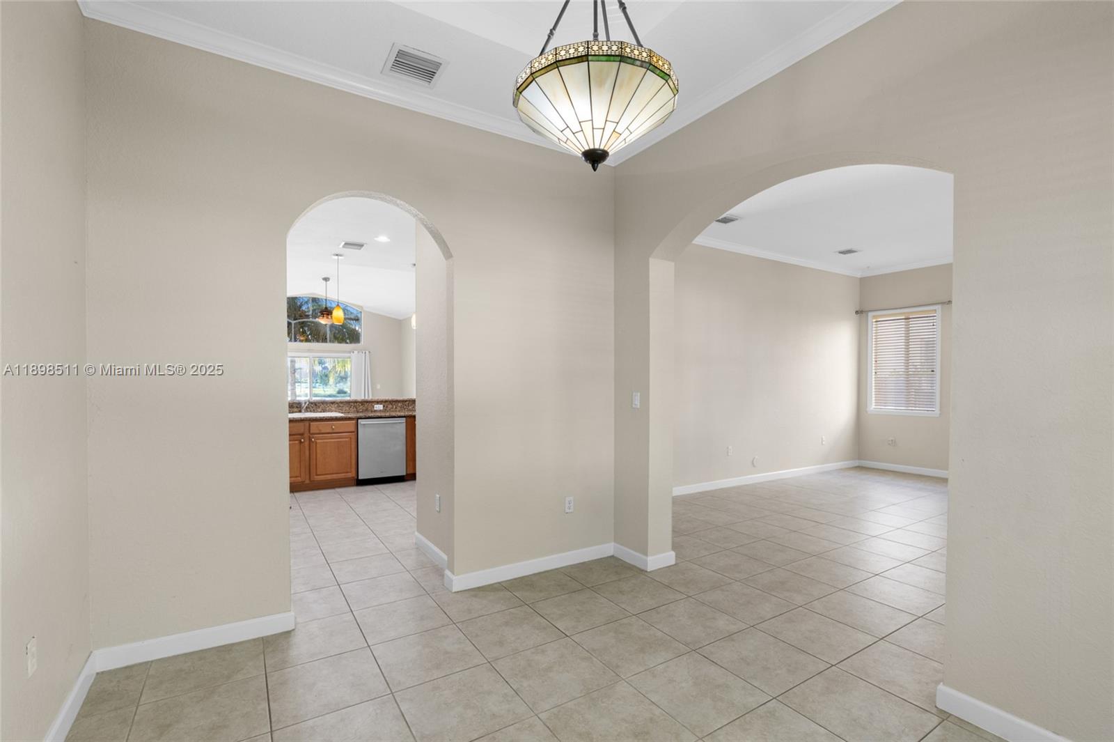 LAKES BY THE BAY AMBER - Residential