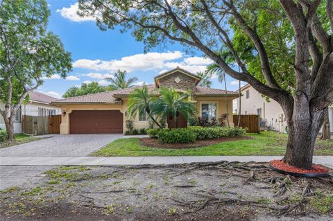 22032 SW 95th Pl Cutler Bay FL 33190