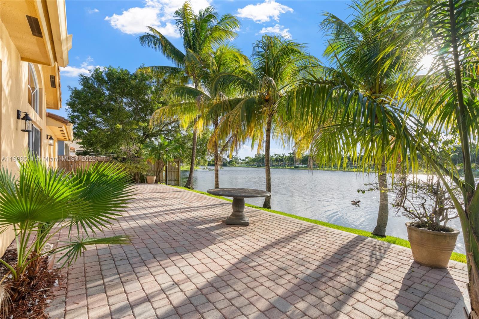 LAKES BY THE BAY AMBER - Residential