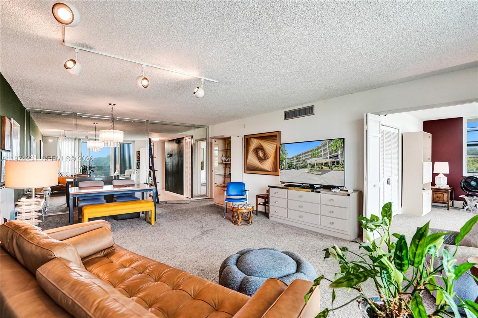 NO 96 PALM-AIRE COUNTRY C - Residential Lease