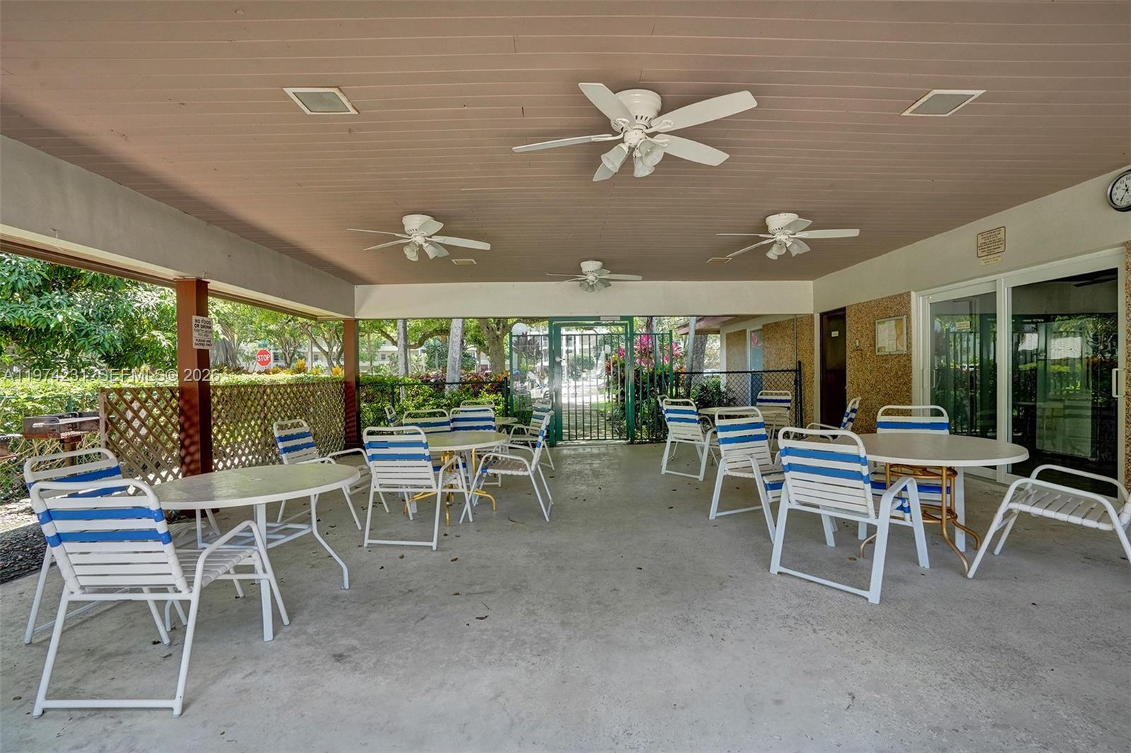 NO 96 PALM-AIRE COUNTRY C - Residential Lease