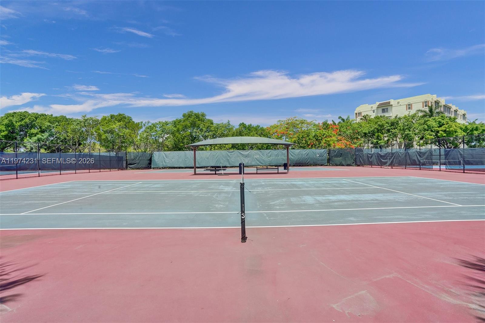 NO 96 PALM-AIRE COUNTRY C - Residential Lease