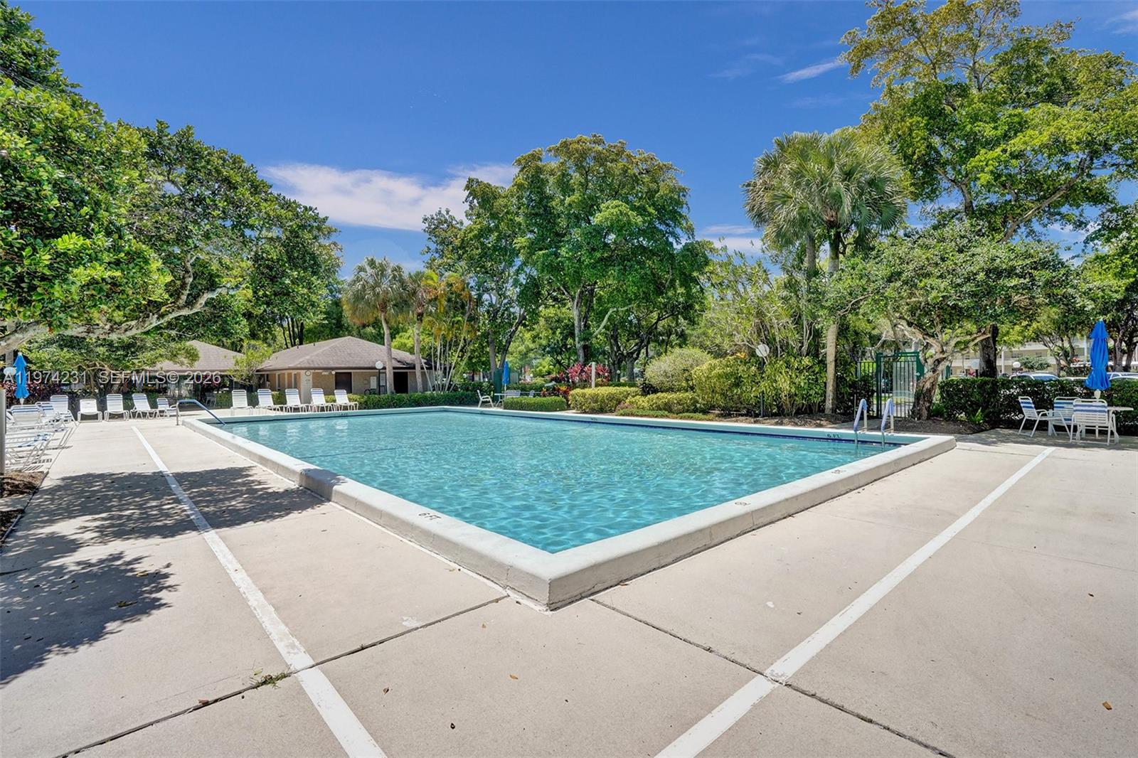 NO 96 PALM-AIRE COUNTRY C - Residential Lease