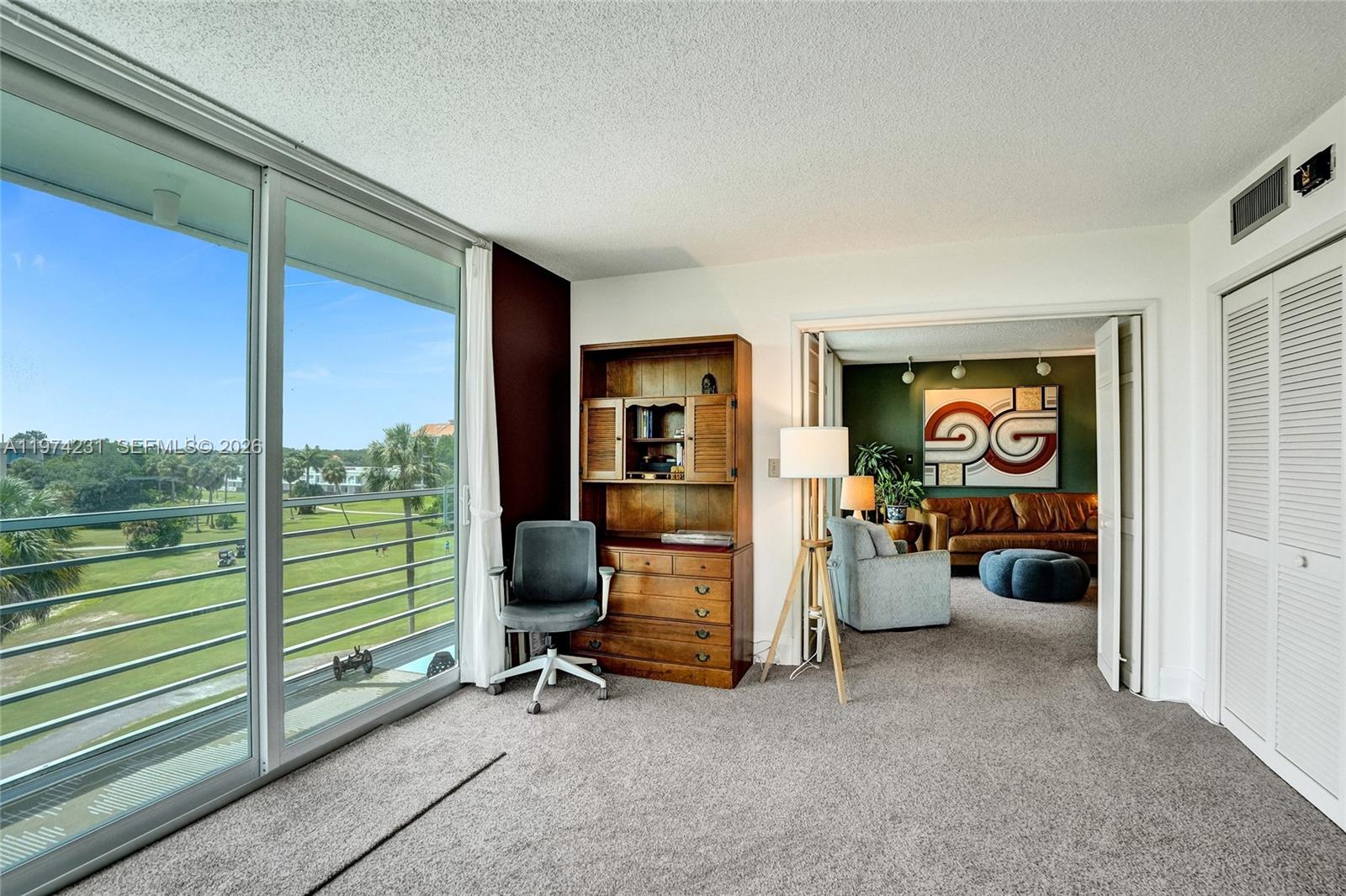 NO 96 PALM-AIRE COUNTRY C - Residential Lease