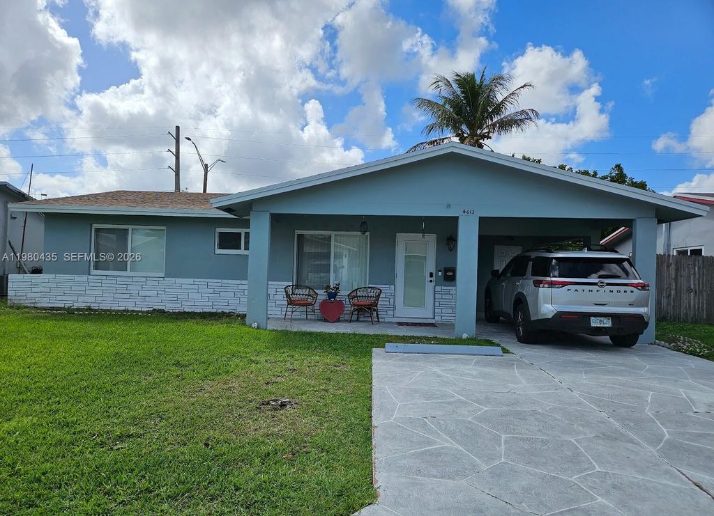 Photo of 4613 NW 30th Ter, Tamarac, FL 33309 (MLS # A11980435)