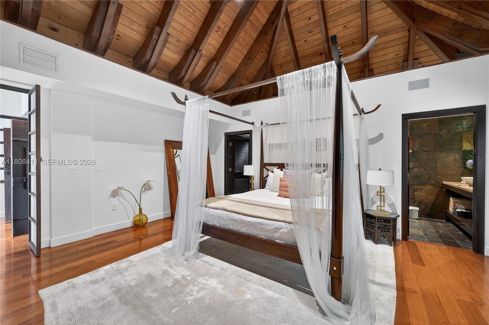 SAN MARINO ISLAND - Residential